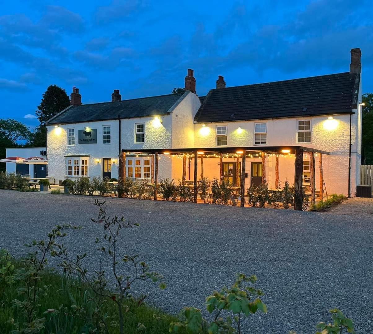 The Black Bull Inn Lowick  Екстериор снимка